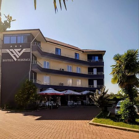 Hotel Verzaci Rinas Buitenkant foto
