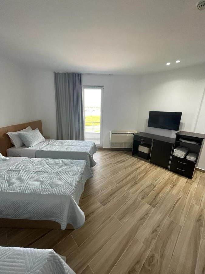 Hotel Verzaci Rinas Buitenkant foto
