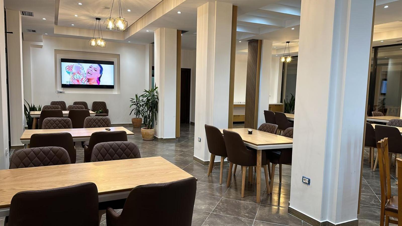 Hotel Verzaci Rinas Buitenkant foto