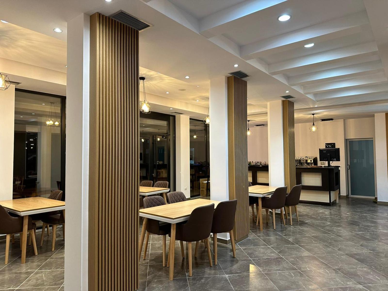 Hotel Verzaci Rinas Buitenkant foto
